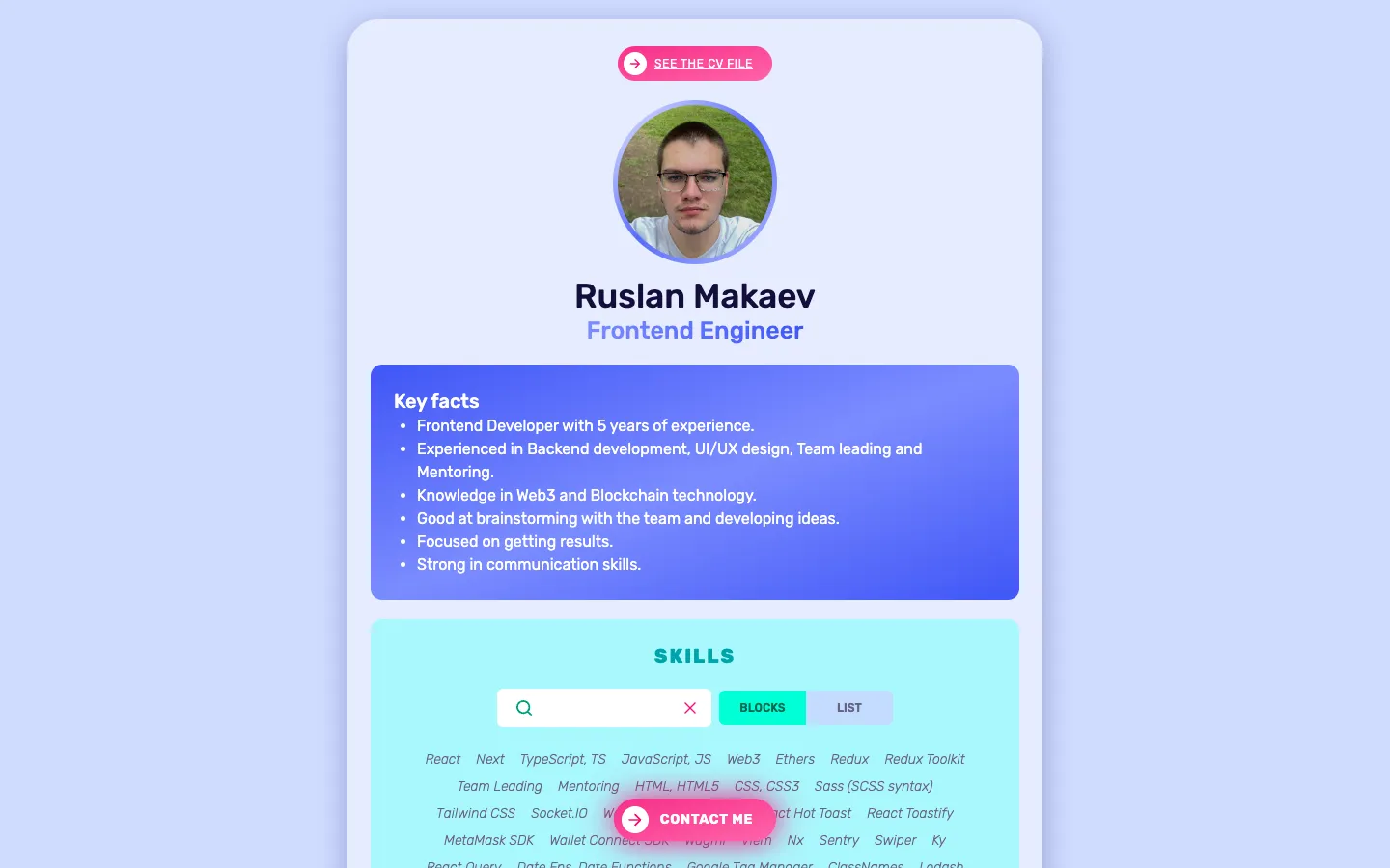 Desktop view of the January 2024 site: a light CV card on a lavender background with avatar, key facts and skills.